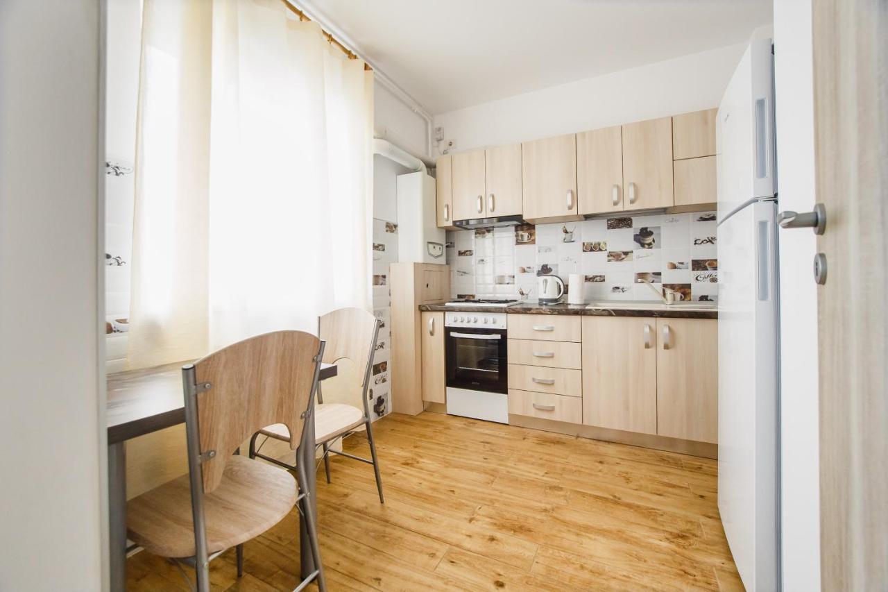 Sunny View 2 Bedroom Central Apartment أرادايا المظهر الخارجي الصورة