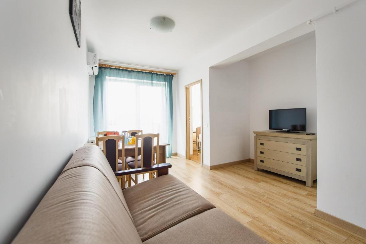 Sunny View 2 Bedroom Central Apartment أرادايا المظهر الخارجي الصورة